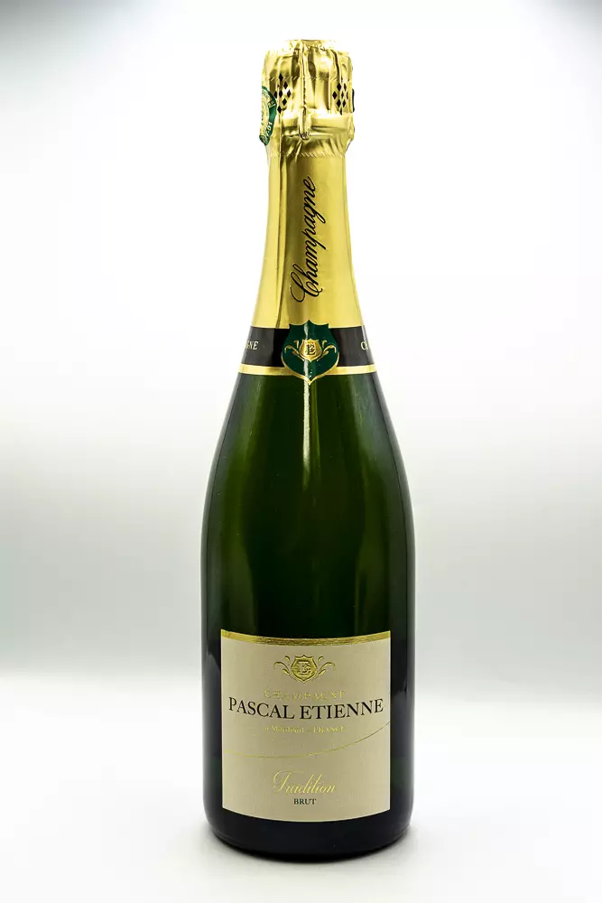 https://www.lacaveindependante.fr/images/Image/Champagne-Brut-Tradition-Pascal-Etienne-pascaletienne.webp